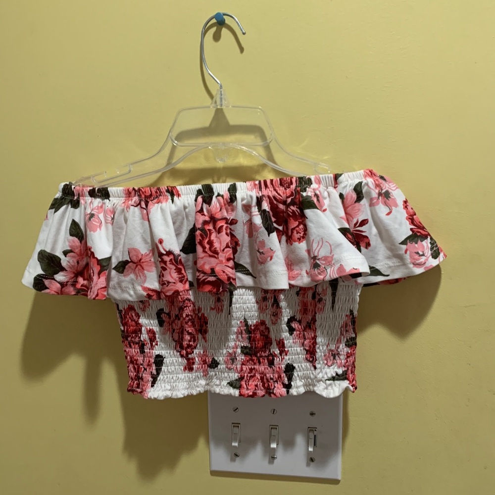 2 piece crop shirt and short sets in floral print